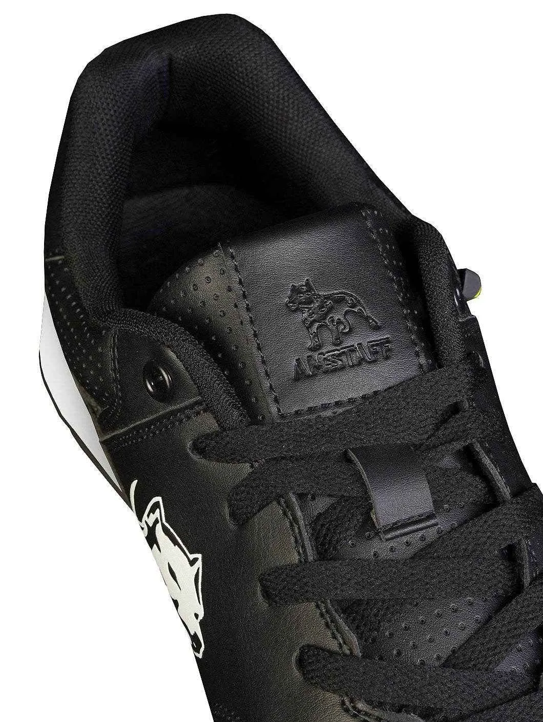 Running Dog Sneaker Black White